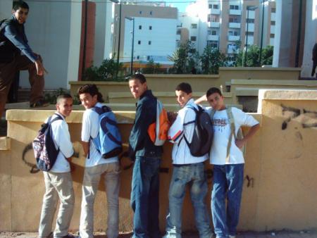 en fai koi la ns somme entrain de pisser lol
